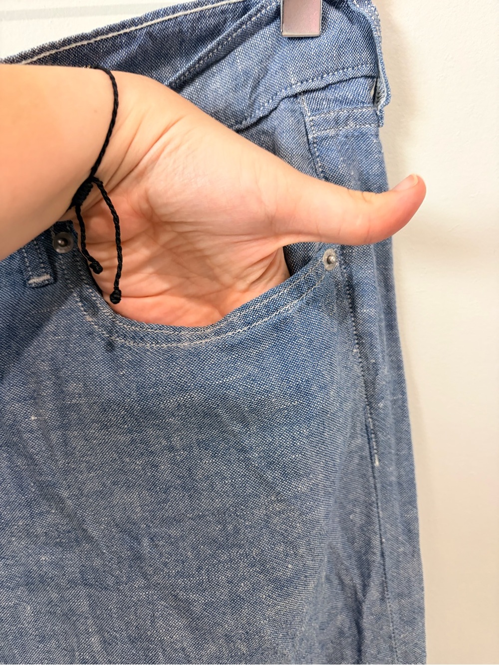 Levi's Boyfriend Linen Blend Pants 30 Blue Chambray Lightweight Trousers - Picture 7 of 9